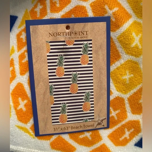 Victoria's Secret Tote and towel bundle - Picture 5 of 10